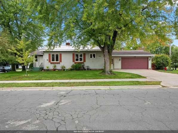 705 E Lieg Ave, Shawano, WI 54166