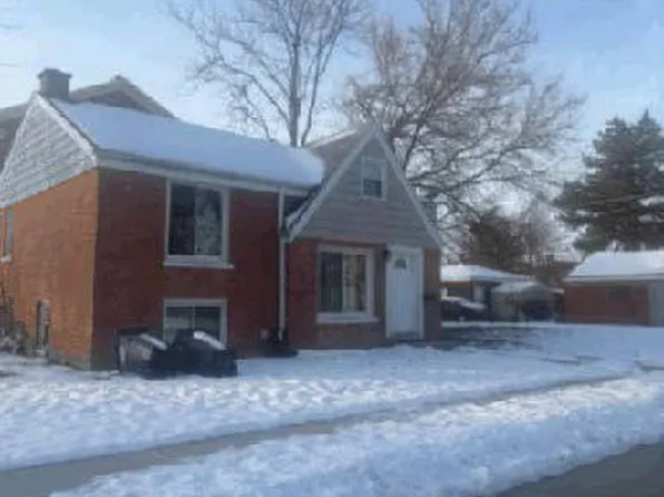 800 S 21st Ave, Maywood, IL 60153
