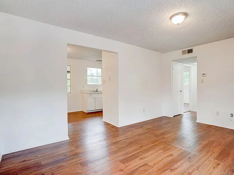 714 Martindale Rd — Photo 16