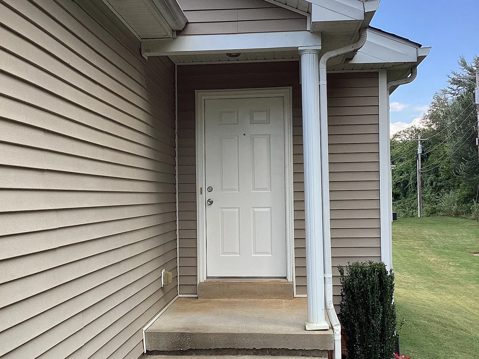 2 bed, 1100 sqft, $1,225 — Photo 2
