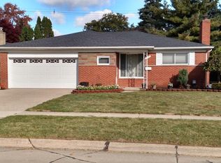 5353 Gerald St, Warren, MI 48092