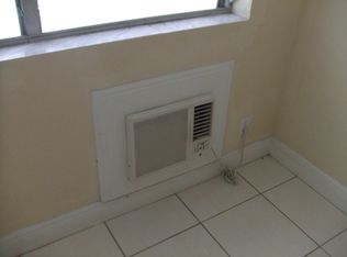 1530 NE 130th St APT 4, North Miami, FL 33161
