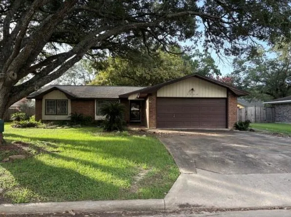 3009 Del Monte Ave, Bay City, TX 77414