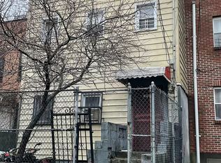 390 Essex St FLOOR 2, Brooklyn, NY 11208