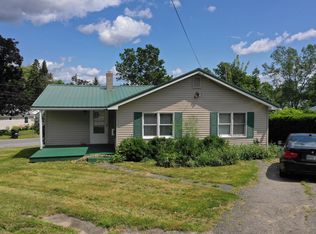 49 Roger St, Bangor, ME 04401