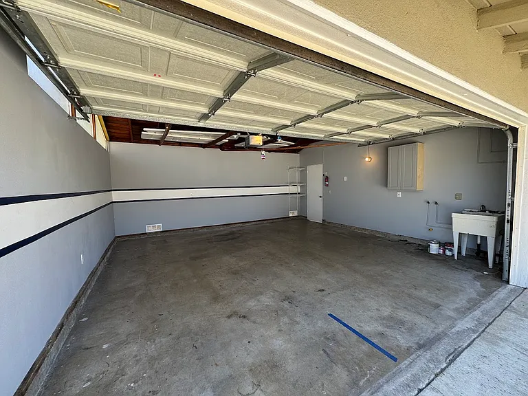 1227 N Garsden Ave — Photo 29