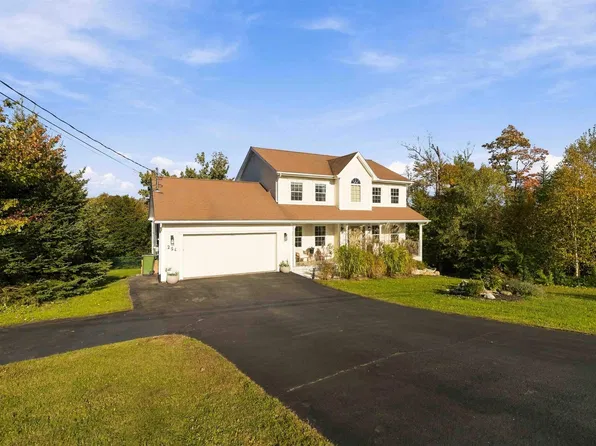 254 Robert St, Fall River, NS B2T 1H7