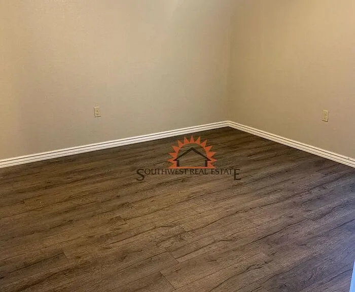 1316 Mission Dr #B — Photo 6