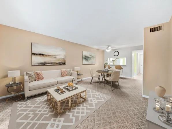 7118 Golf Colony Court #205, Lake Worth, FL 33467