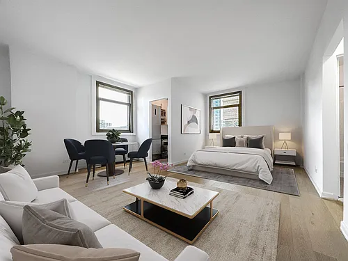 4 Park Ave Photo 1