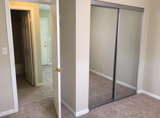 904 S College St, Springfield, IL 62704