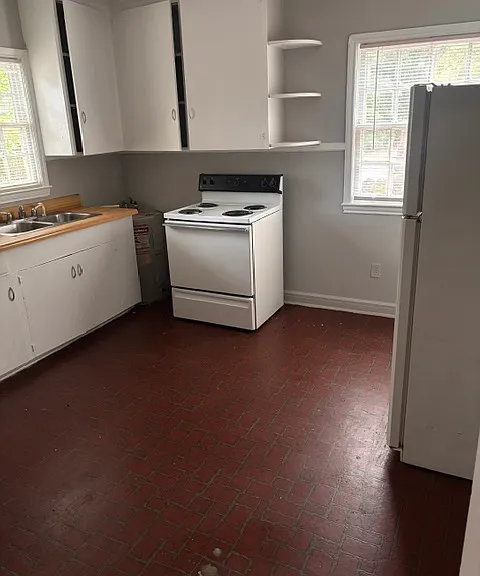 809C 1st Ave #C — Photo 2