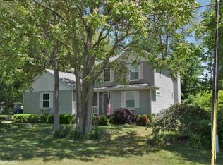 7832 Lakeshore Rd, Lakeport, MI 48059