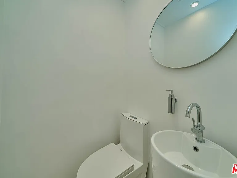 840 18th St #1 — Photo 28