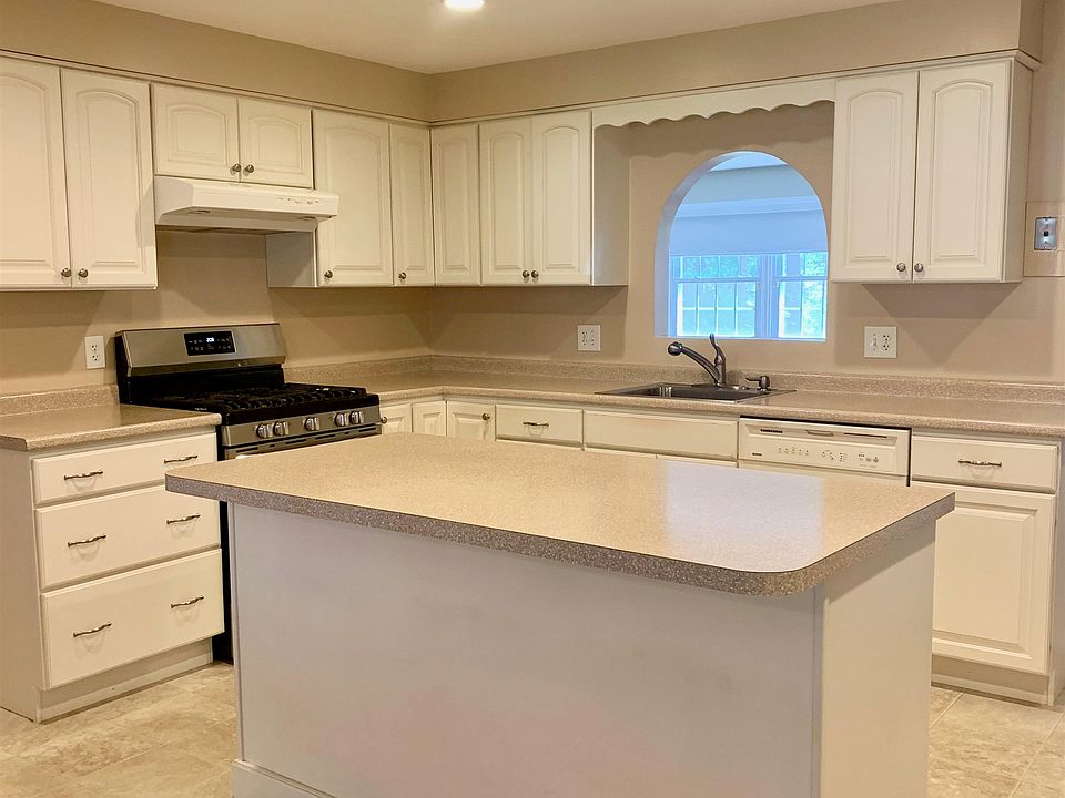 32 Greeley Street, Hudson, NH 03051 Zillow