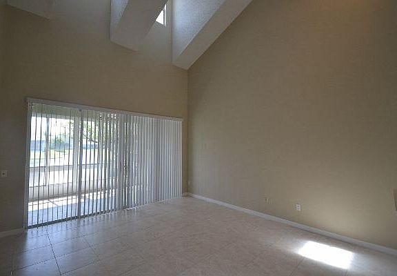 2nd image of 59 N Lakeshore Dr #59