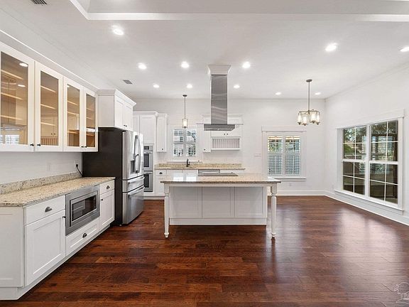 4th image of 1781 E Baars St