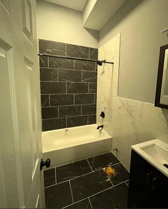 3 bed, $2,000 — Photo 3