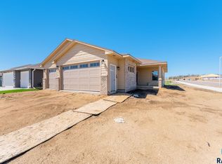 901 S Brek Ave, Brandon, SD 57005