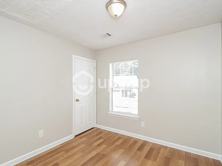 1122 W Shore Dr — Photo 10