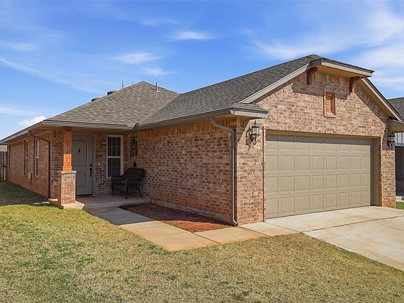 2nd image of 4720 Crystal Hill Dr