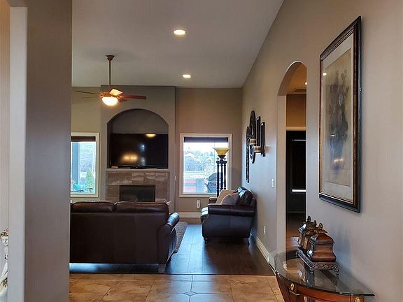 3rd image of 1482 Jonagold Dr