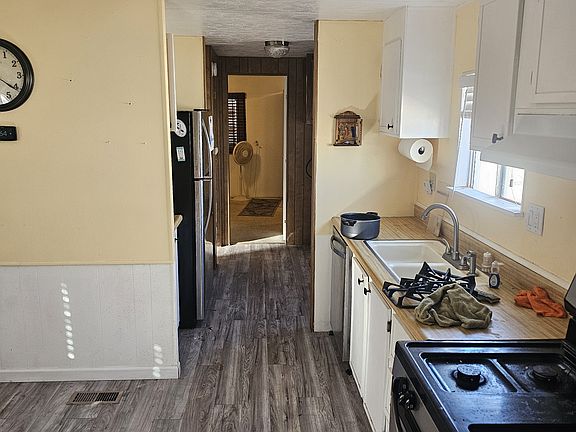 3rd image of 7863 S Whitewing Dr