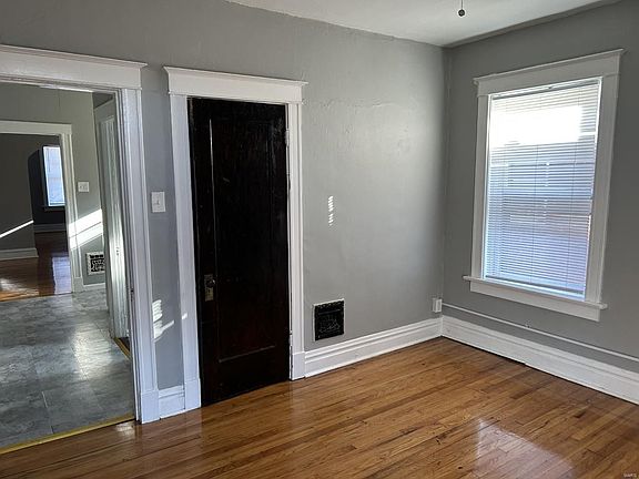 2nd image of 1531 McCausland Ave #2NDFL