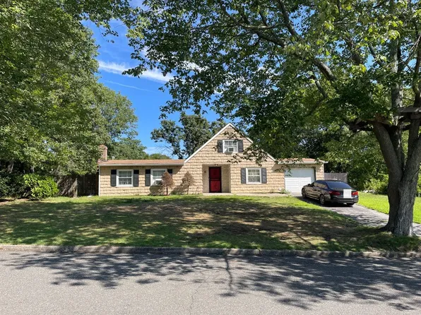 1 Campus Ln, Ronkonkoma, NY 11779