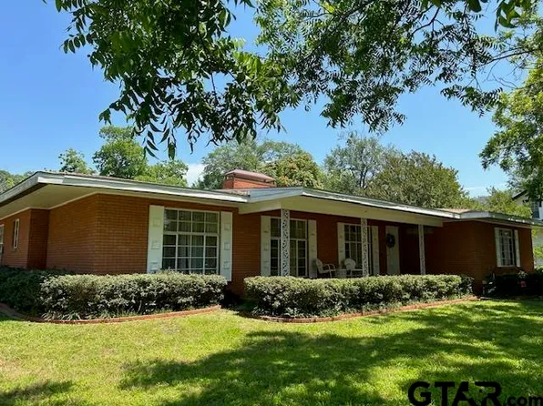 624 N Marshall St, Henderson, TX 75652
