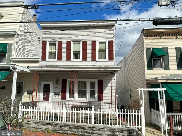 205 N 5th St, Minersville, PA 17954