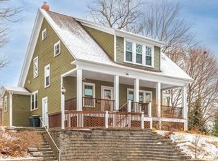 30 Belmont St, Amesbury, MA 01913