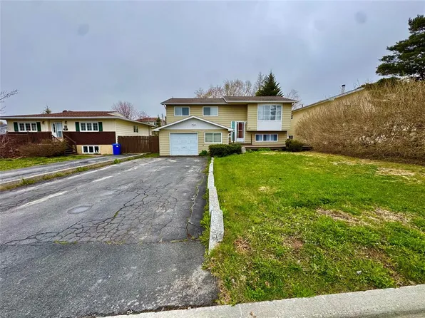 21 Giffin Place, Gander, NL A1V2L4