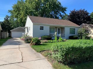 1665 9th St, Green Bay, WI 54304