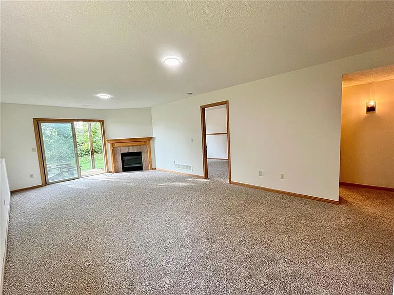 23040 Bittersweet St NW — Photo 8
