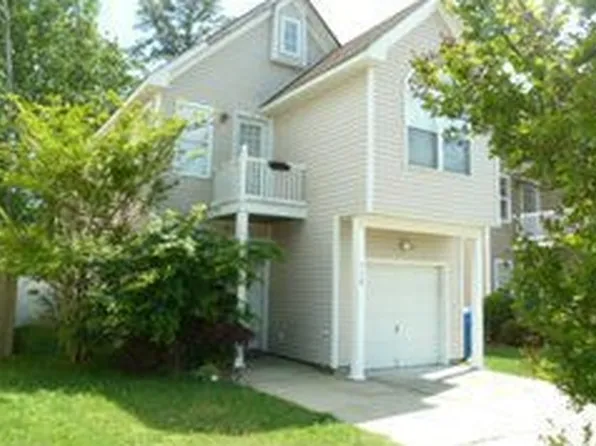 712 15th St, Virginia Beach, VA 23451