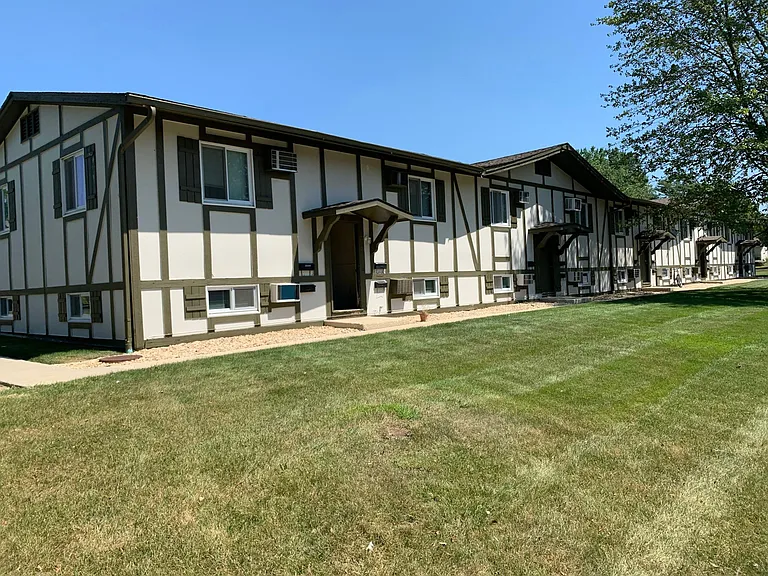 Lockport South Apartments — Photo 7