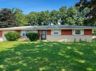 8320 Trudy Rd, Rockford, IL 61108