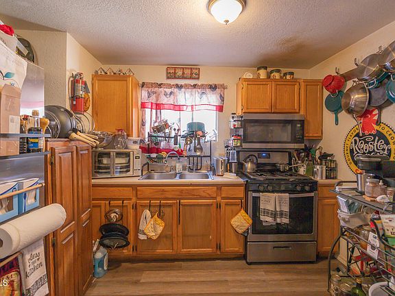 4th image of 11047 Sunshine Ct