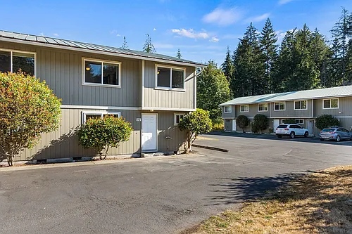 Olympia's Prine Villa Townhomes Photo 1