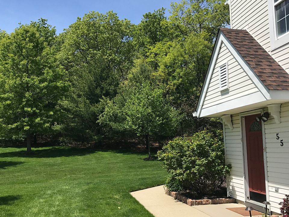 End unit facing woods