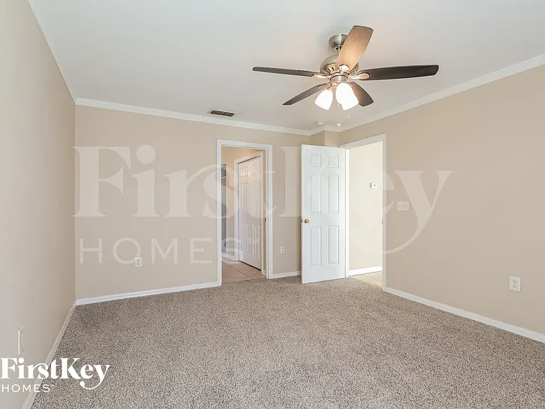 8189 Oakhurst Blvd — Photo 7