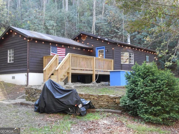 136 Bowie Ln, Dillard, GA 30537