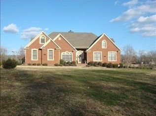 314 Bill Watkins Rd, Hoschton, GA 30548