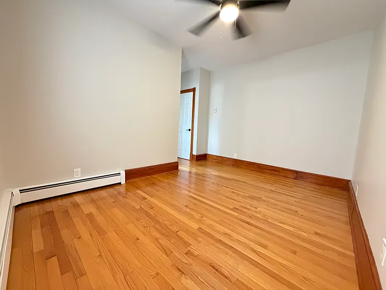 527 Chapel St #D3 — Photo 4