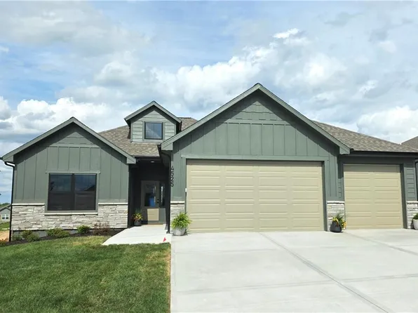 4525 145th Ter, Basehor, KS 66007