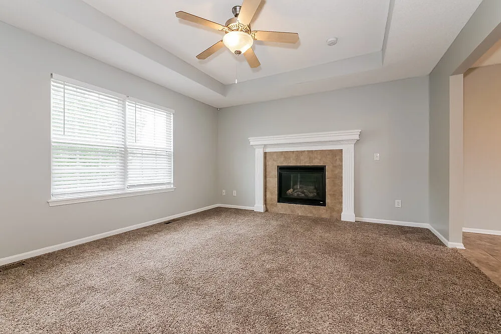 4 bed, 2.5 bath, 1574 sqft, $2,180 — Photo 4