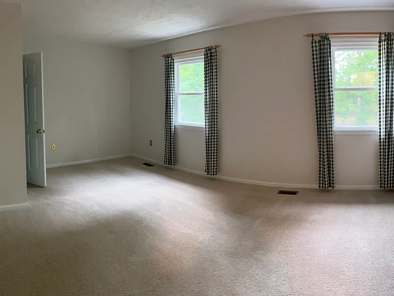 581 Running Bear Ct — Photo 10