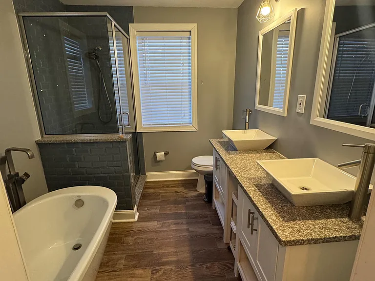 Chesterfield Ave — Photo 6