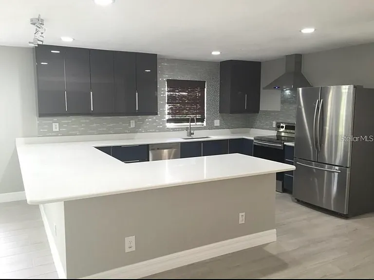 1353 Sawgrass Ct — Photo 3